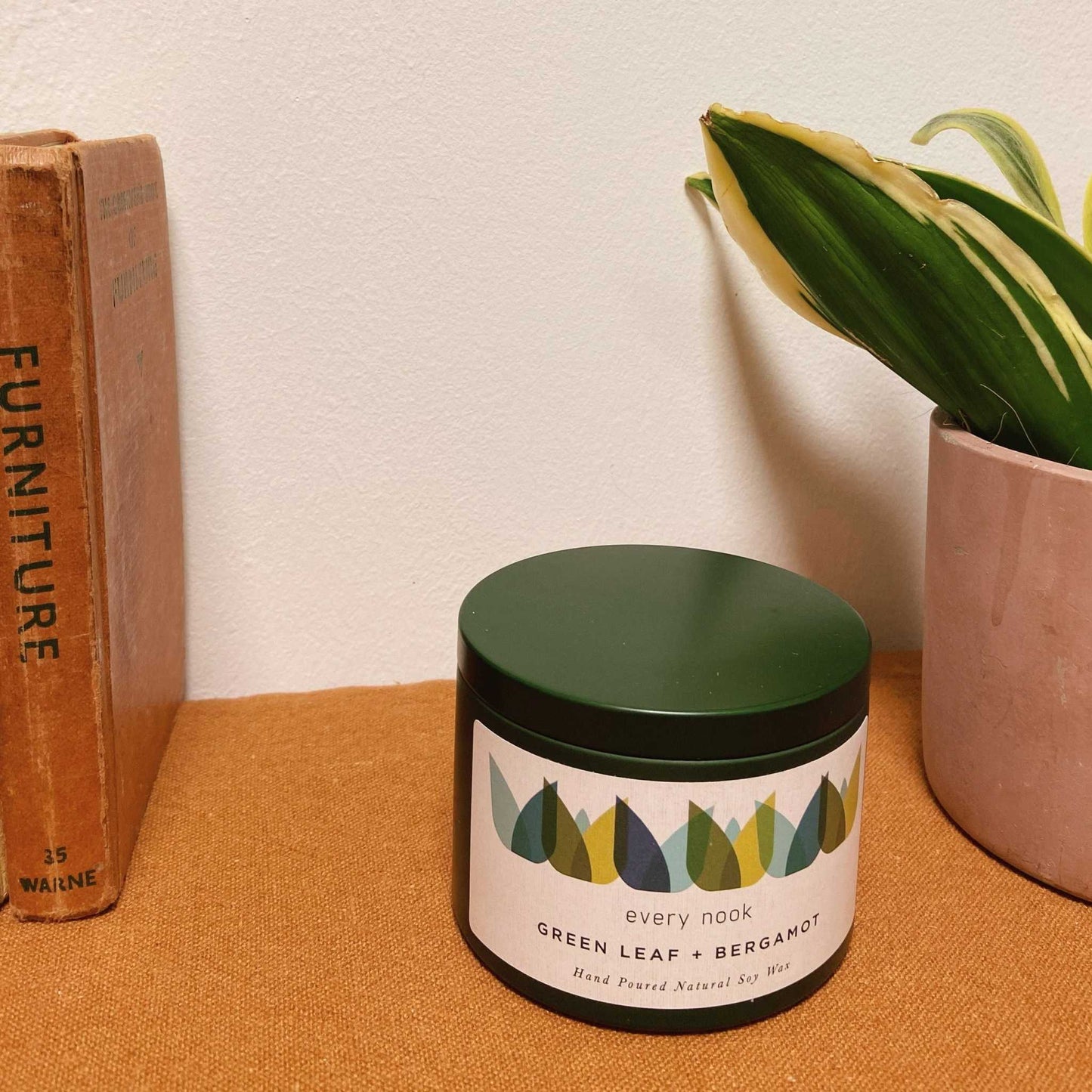 Green Leaf + Bergamot scented tin candle